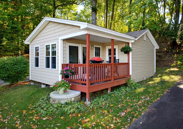 Condo for sale at 937 Weirs Blvd #6, Laconia, NH 03246 | MLS# 5113668