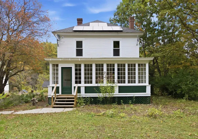 Photo 2 of Single family home for sale at 140 W Roby District Rd, Warner, NH 03278 | MLS# 5113682 | Listing updated on 2026-10-09