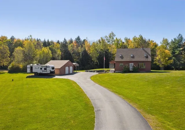 Photo 1 of Single family home for sale at 110 Bascom Rd, Newport, NH 03773 | MLS# 5113701 | Listing updated on 2026-10-17