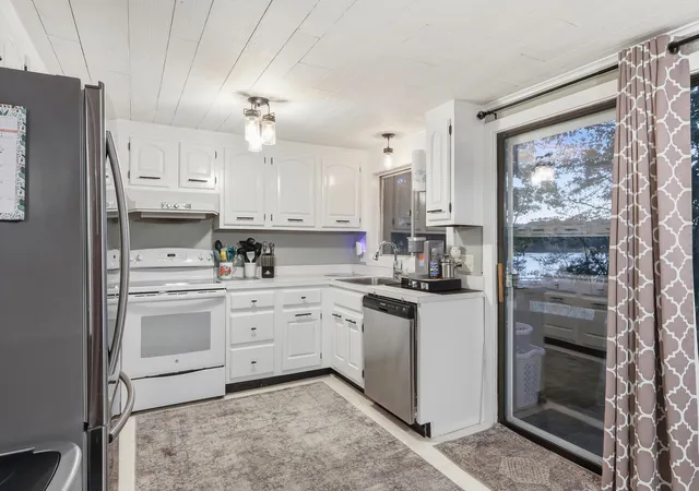 Photo 3 of Single family home for sale at 3 Spruce Cvs Rd, Northwood, NH 03261 | MLS# 5113716 | Listing updated on 2026-10-13