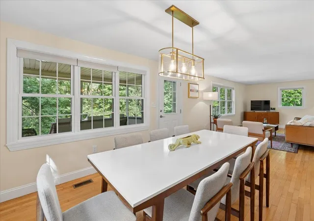 Photo 3 of Single family home for sale at 2 Carroll Cir, Derry, NH 03038 | MLS# 5113751 | Listing updated on 2026-10-16