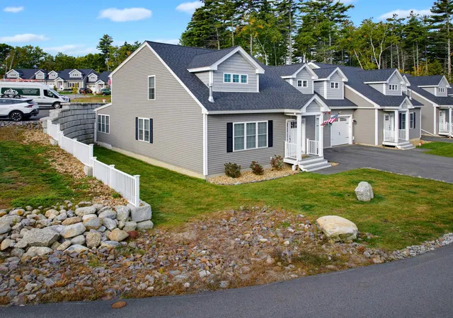 Townhouse for sale at 61 Brook Hl, Meredith, NH 03253 | MLS# 5113756
