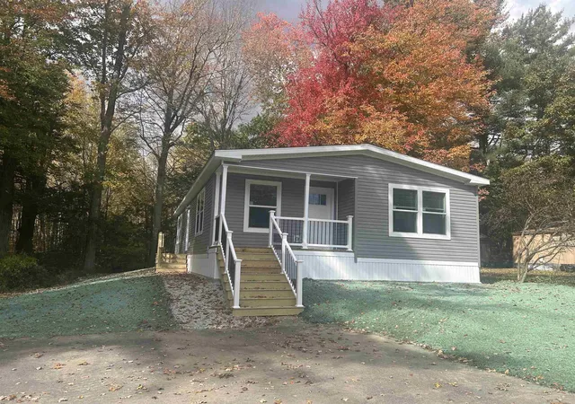 Manufactured home for sale at 30 Crystal Springs Way, Somersworth, NH 03878 | MLS# 5113827