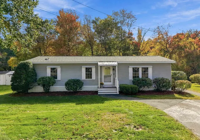 Photo 1 of Manufactured home for sale at 20 Amy Ln, Hampstead, NH 03841 | MLS# 5113866 | Listing updated on 2026-10-14