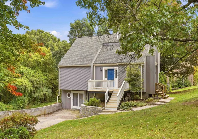 Single family home for sale at 6 Jewell Ln, Derry, NH 03038 | MLS# 5113896