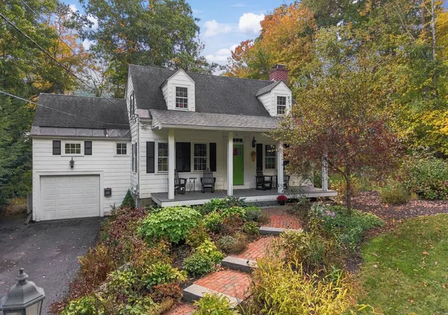 Photo 2 of Single family home for sale at 11 Thayer Pond Rd, Concord, NH 03301 | MLS# 5113899 | Listing updated on 2026-10-17