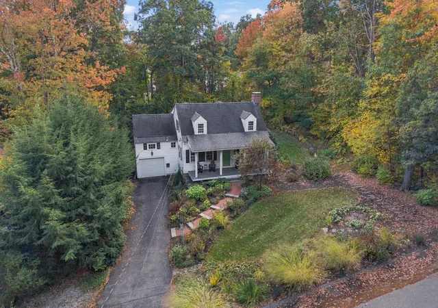 Photo 3 of Single family home for sale at 11 Thayer Pond Rd, Concord, NH 03301 | MLS# 5113899 | Listing updated on 2026-10-17