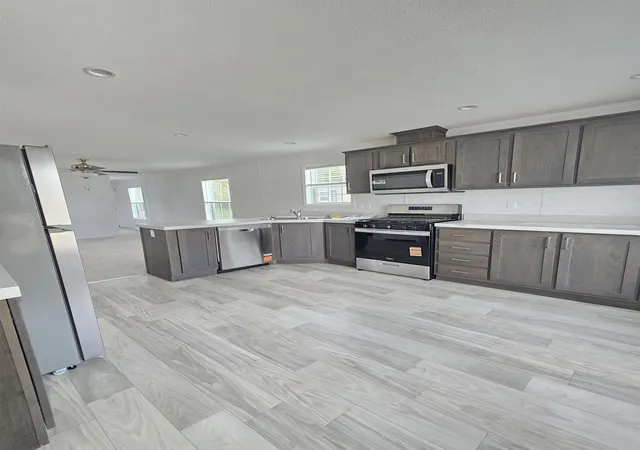 Photo 3 of Manufactured home for sale at 12 Elizabeth Dr, Boscawen, NH 03303 | MLS# 5113900 | Listing updated on 2026-10-12