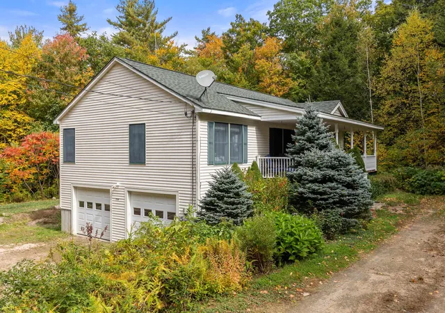 Photo 2 of Single family home for sale at 159 Summit View Dr, Tamworth, NH 03886 | MLS# 5113913 | Listing updated on 2026-10-24