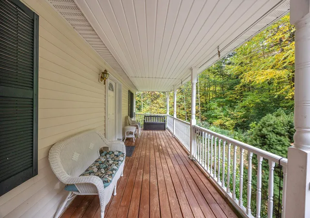 Photo 4 of Single family home for sale at 159 Summit View Dr, Tamworth, NH 03886 | MLS# 5113913 | Listing updated on 2026-10-24