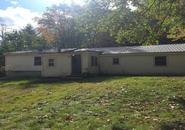 Photo 2 of Single family home for sale at 156 Forest Lake Rd, Winchester, NH 03470 | MLS# 5113915 | Listing updated on 2026-10-16