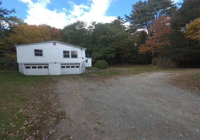 Photo 3 of Single family home for sale at 156 Forest Lake Rd, Winchester, NH 03470 | MLS# 5113915 | Listing updated on 2026-10-16