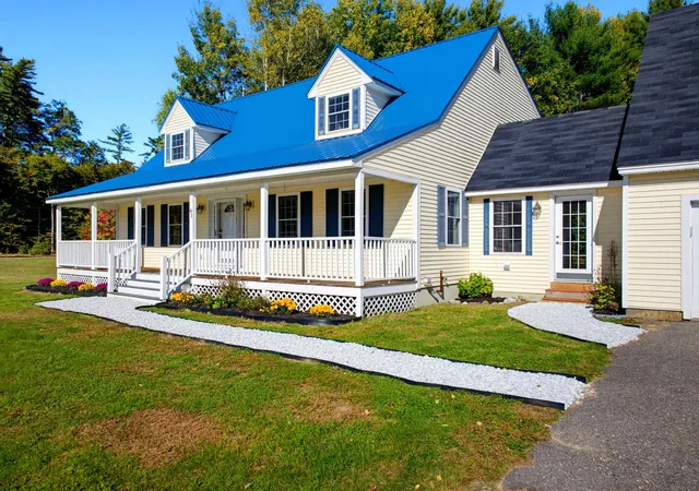 Photo 2 of Single family home for sale at 41 Ferrin St, Hill, NH 03243 | MLS# 5113920 | Listing updated on 2026-10-12