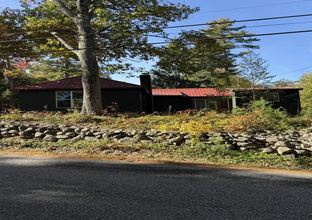 Photo 2 of Single family home for sale at 322 Kings Hwy, New Durham, NH 03855 | MLS# 5113923 | Listing updated on 2026-10-16