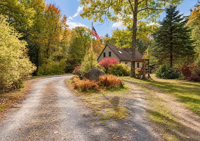 Photo 3 of Single family home for sale at 442 Royalston Rd, Fitzwilliam, NH 03447 | MLS# 5113990 | Listing updated on 2026-10-17