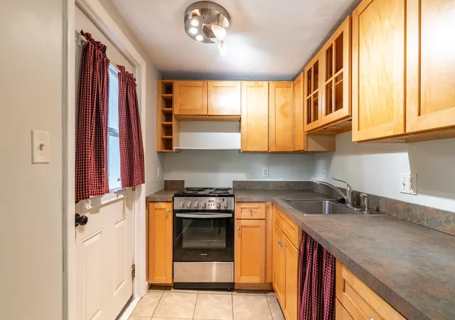 Photo 3 of Sale Pending at 417 2nd Street #3, Rollinsford, NH 03869 | MLS# 5113992 | Listing updated on 2026-10-20