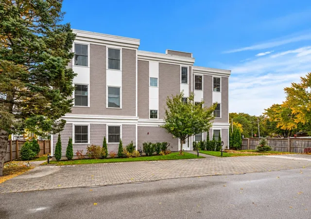 Condo for sale at 12r Front St #301, Exeter, NH 03833 | MLS# 5114002