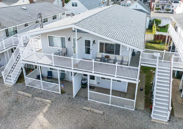 Photo 2 of Condo for sale at 16 Whitten St #4, Hampton, NH 03842 | MLS# 5114006 | Listing updated on 2026-10-13