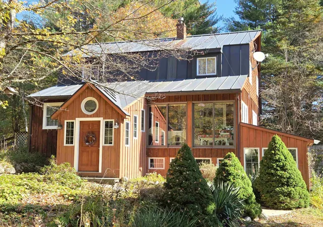 Photo 2 of Single family home for sale at 643 Cooledge Rd, Hillsborough, NH 03244 | MLS# 5114012 | Listing updated on 2026-10-13