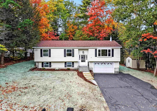 Photo 1 of Single family home for sale at 49 Ledgeview Dr, Rochester, NH 03839 | MLS# 5114082 | Listing updated on 2026-10-29
