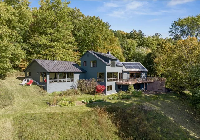 Single family home for sale at 517 White Birch Ln, Charlotte, VT 05445 | MLS# 5114113