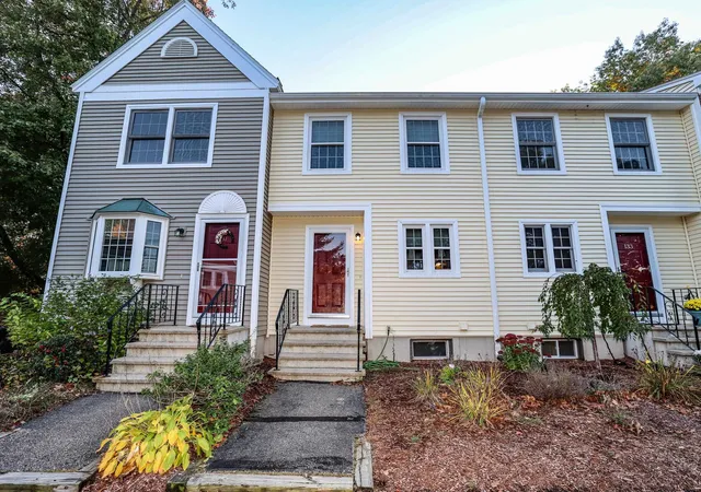 Photo 1 of Sale Pending at 132 Fox Holw Way, Manchester, NH 03104 | MLS# 5114135 | Listing updated on 2026-10-25