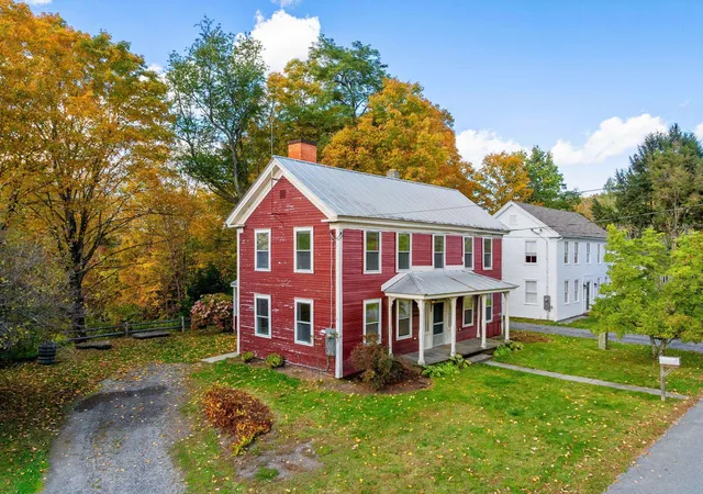 Photo 1 of Single family home for sale at 33 Church St, Piermont, NH 03779 | MLS# 5114158 | Listing updated on 2026-10-14