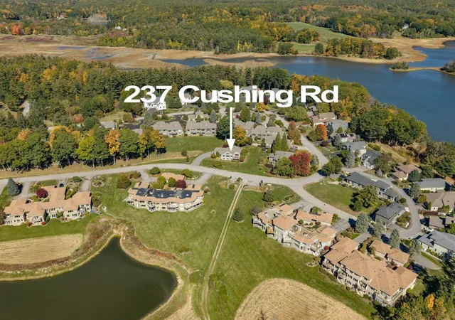 Photo 2 of Condo for sale at 237 Cushing Rd, Newmarket, NH 03857 | MLS# 5114165 | Listing updated on 2026-10-22