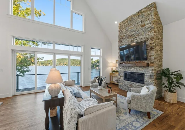 Photo 4 of Single family home for sale at 5 Loon Cvs Rd, Alton Bay, NH 03810 | MLS# 5114166 | Listing updated on 2026-10-15