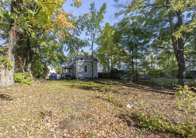 Photo 2 of Single family home for sale at 500 Granite St, Manchester, NH 03102 | MLS# 5114177 | Listing updated on 2026-10-24
