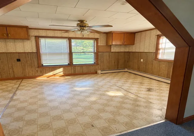Photo 4 of Sale Pending at 31 Upper Factory Rd, Dover, NH 03820 | MLS# 5114180 | Listing updated on 2026-10-23
