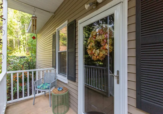 Photo 3 of Single family home for sale at 24a Range Rd, Windham, NH 03087 | MLS# 5114186 | Listing updated on 2026-10-19