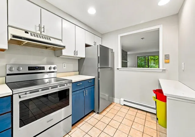 Photo 4 of Single family home for sale at 30 Brookside Dr, Stratham, NH 03885 | MLS# 5114198 | Listing updated on 2026-10-16