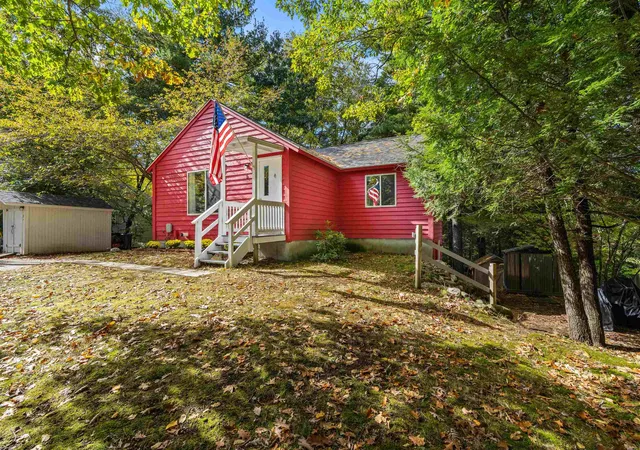 Photo 3 of Single family home for sale at 5 S Landing Rd, Sandown, NH 03873 | MLS# 5114209 | Listing updated on 2026-10-17