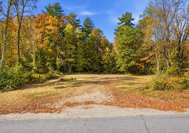 Photo 4 of Sale Pending at 23 S Bennington Rd, Bennington, NH 03442 | MLS# 5114213 | Listing updated on 2026-10-26