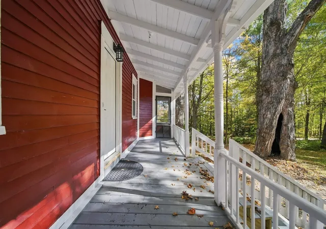 Photo 4 of Single family home for sale at 51 Foothills Rd, South Sutton, NH 03273 | MLS# 5114218 | Listing updated on 2026-10-16