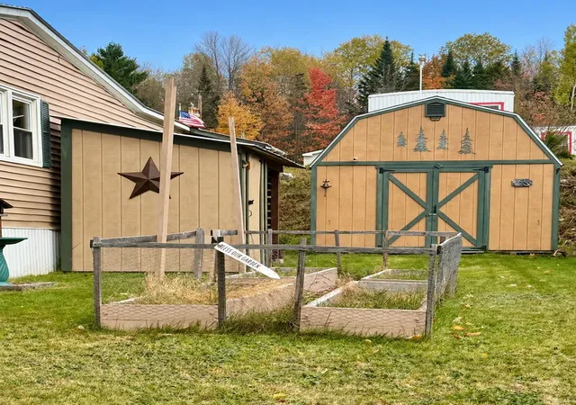 Photo 3 of Manufactured home for sale at 5 Brunswick St, Berlin, NH 03570 | MLS# 5114222 | Listing updated on 2026-10-28