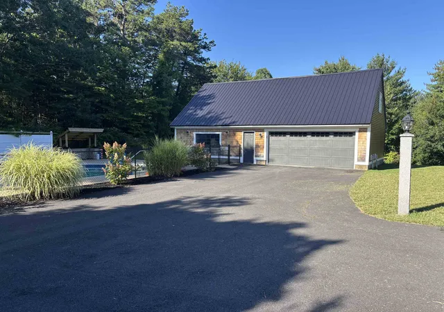 Photo 2 of Single family home for sale at 106 Joseph St, Manchester, NH 03102 | MLS# 5114233 | Listing updated on 2026-10-25