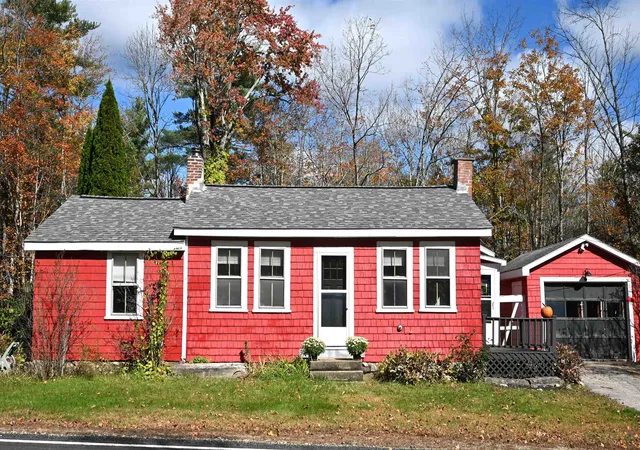 Photo 1 of Single family home for sale at 294 Stagecoach Rd, Barrington, NH 03825 | MLS# 5114235 | Listing updated on 2026-10-14