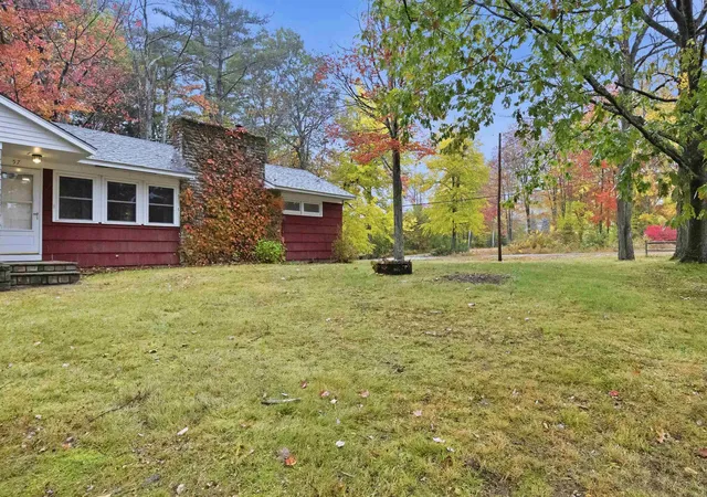 Photo 3 of Single family home for sale at 57 Independence Ave, Franklin, NH 03235 | MLS# 5114280 | Listing updated on 2026-10-14