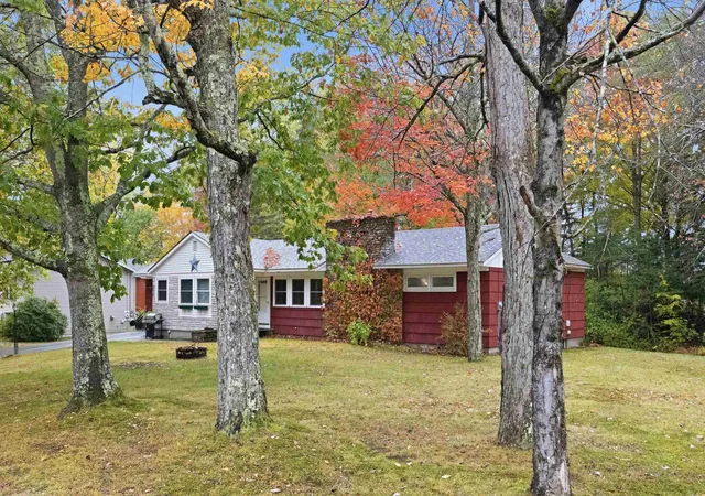 Photo 4 of Single family home for sale at 57 Independence Ave, Franklin, NH 03235 | MLS# 5114280 | Listing updated on 2026-10-14