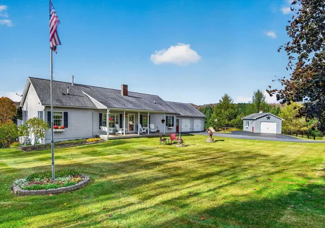Single family home for sale at 98 Country View Ln, Saint Johnsbury, VT 05819 | MLS# 5114307
