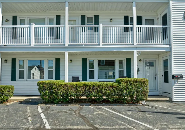 Photo 2 of Condo for sale at 405 Ocean Blvd #7, Hampton, NH 03842 | MLS# 5114314 | Listing updated on 2026-10-16
