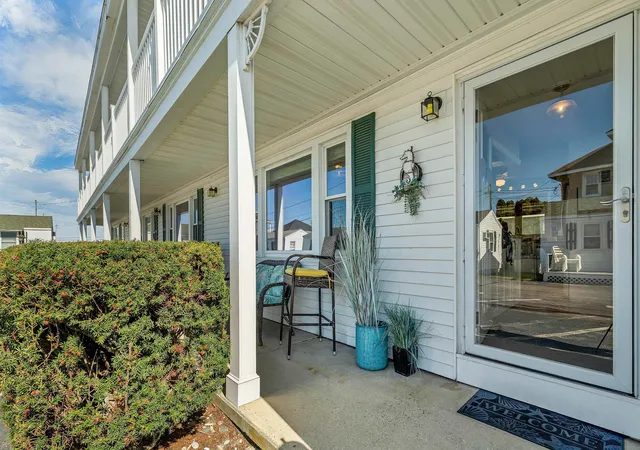 Photo 3 of Condo for sale at 405 Ocean Blvd #7, Hampton, NH 03842 | MLS# 5114314 | Listing updated on 2026-10-16