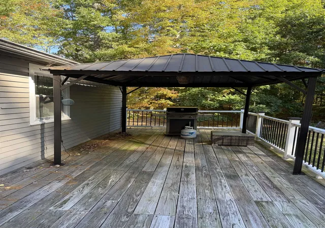 Photo 3 of Sale Pending at 48 Suimmer St, Goffstown, NH 03045 | MLS# 5114316 | Listing updated on 2026-10-21