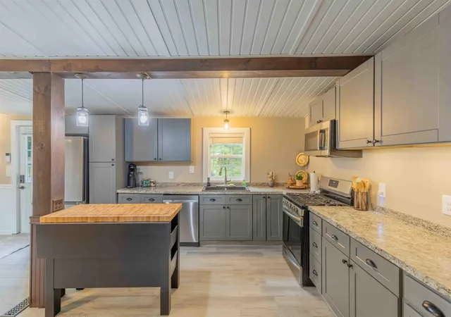 Photo 2 of Manufactured home for sale at 46 Eagles Way, Alton, NH 03809 | MLS# 5114328 | Listing updated on 2026-10-15