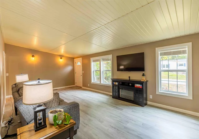 Photo 4 of Manufactured home for sale at 46 Eagles Way, Alton, NH 03809 | MLS# 5114328 | Listing updated on 2026-10-15