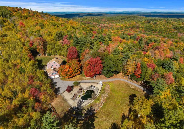 Photo 1 of Single family home for sale at 90 Shady Hl Rd, Weare, NH 03281 | MLS# 5114331 | Listing updated on 2026-10-24
