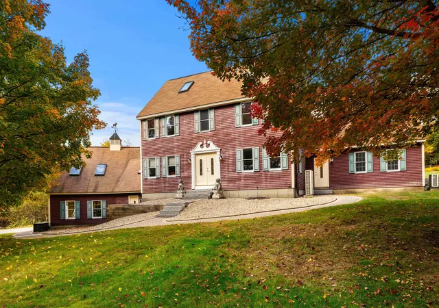 Photo 2 of Single family home for sale at 90 Shady Hl Rd, Weare, NH 03281 | MLS# 5114331 | Listing updated on 2026-10-24
