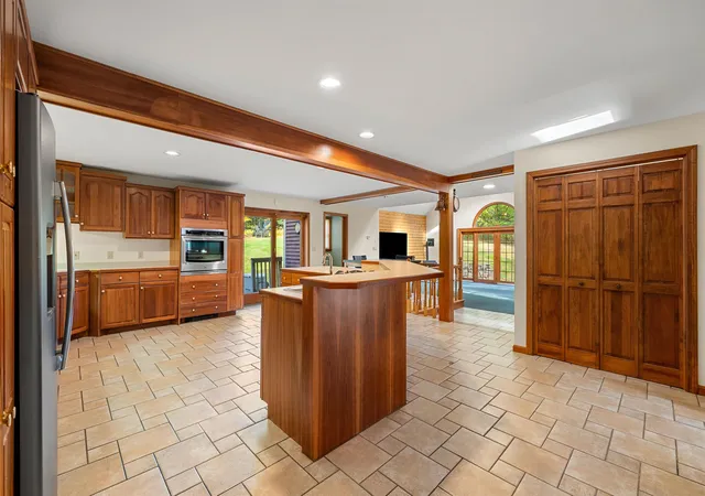 Photo 4 of Single family home for sale at 90 Shady Hl Rd, Weare, NH 03281 | MLS# 5114331 | Listing updated on 2026-10-24